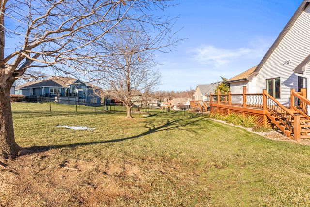 310 W FERNDALE Drive, Council Bluffs, IA 51503