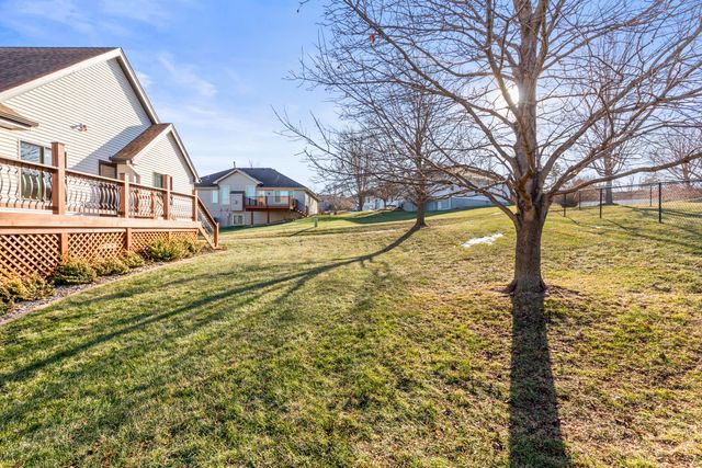 310 W FERNDALE Drive, Council Bluffs, IA 51503