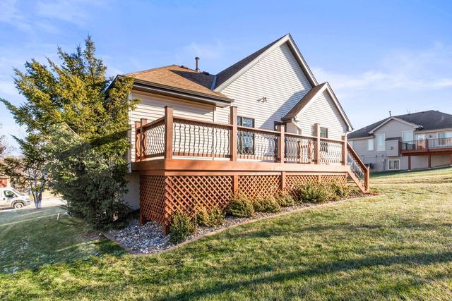 310 W FERNDALE Drive, Council Bluffs, IA 51503