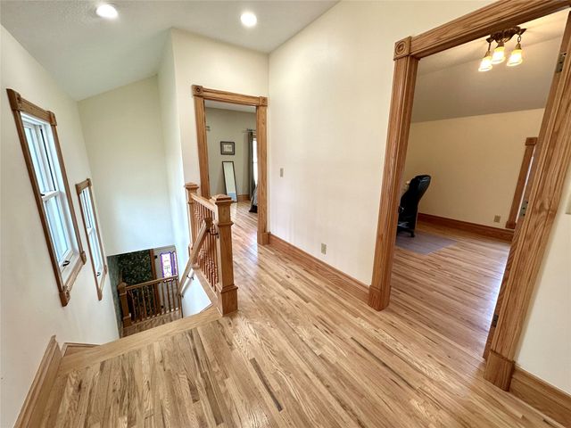 1316 4th Avenue, Grinnell, IA 50112
