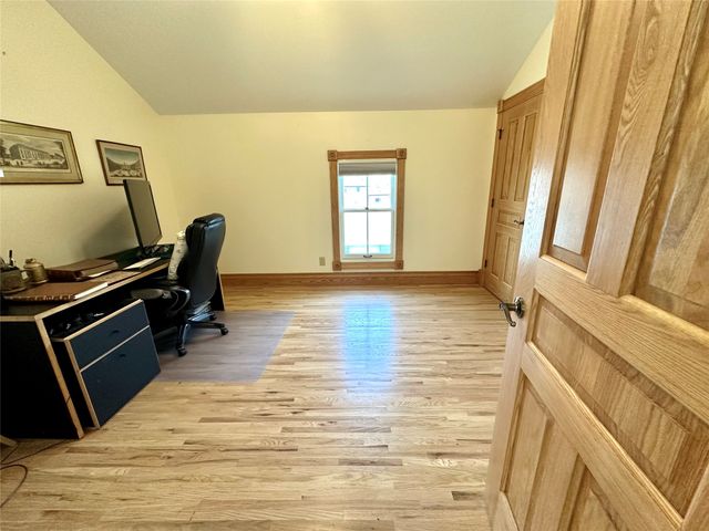1316 4th Avenue, Grinnell, IA 50112