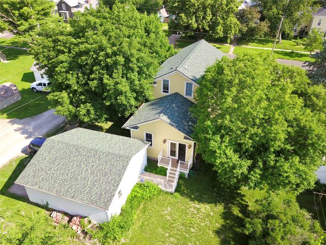 1316 4th Avenue, Grinnell, IA 50112