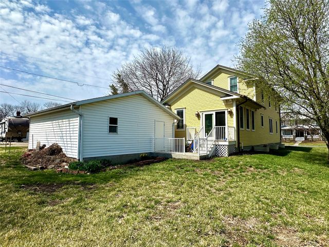 1316 4th Avenue, Grinnell, IA 50112