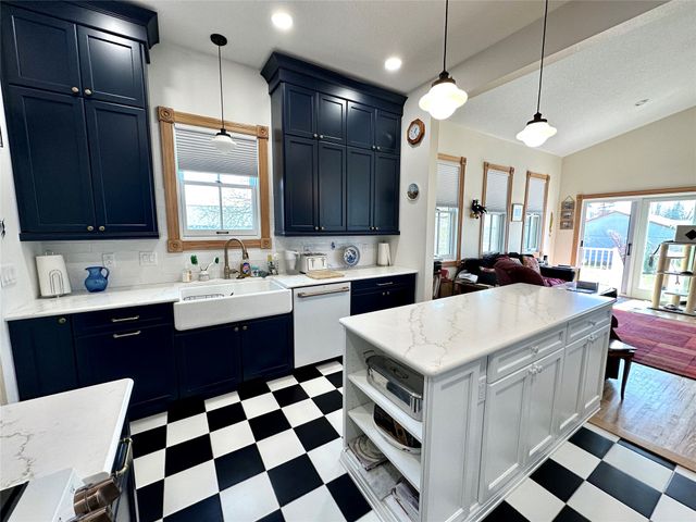 1316 4th Avenue, Grinnell, IA 50112
