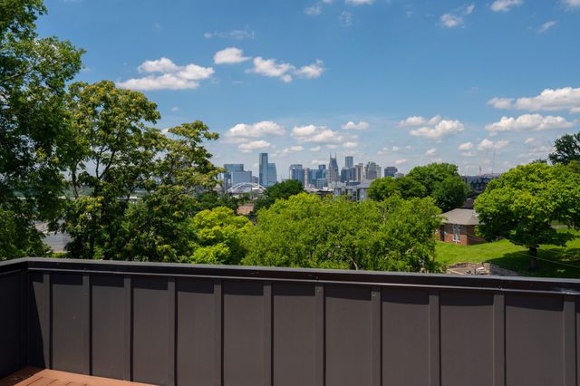 1003 Glenview Dr, Nashville, TN 37206