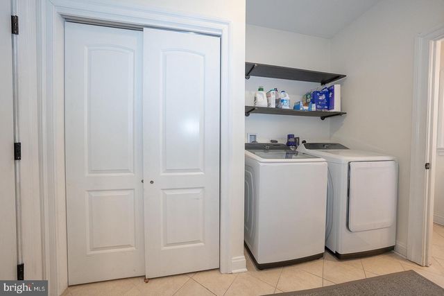 1419 S POTTSTOWN PIKE, West Chester, PA 19380