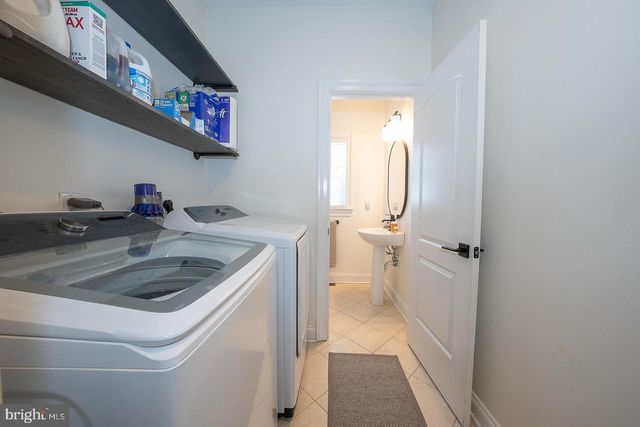 1419 S POTTSTOWN PIKE, West Chester, PA 19380