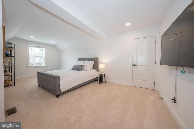 1419 S POTTSTOWN PIKE, West Chester, PA 19380