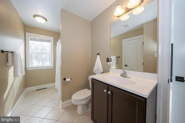 1419 S POTTSTOWN PIKE, West Chester, PA 19380