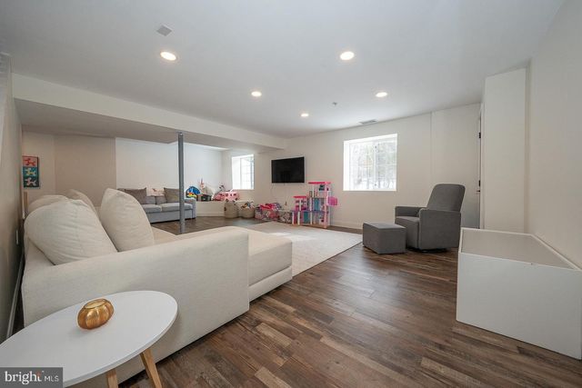 1419 S POTTSTOWN PIKE, West Chester, PA 19380