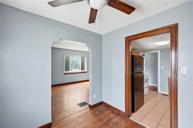 945 Vernon Drive, Dayton, OH 45402