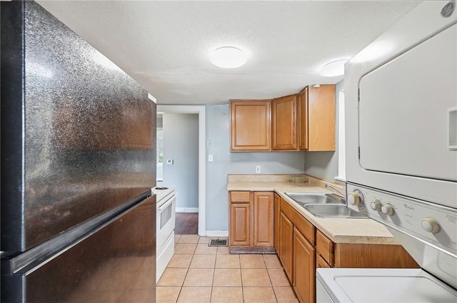 945 Vernon Drive, Dayton, OH 45402