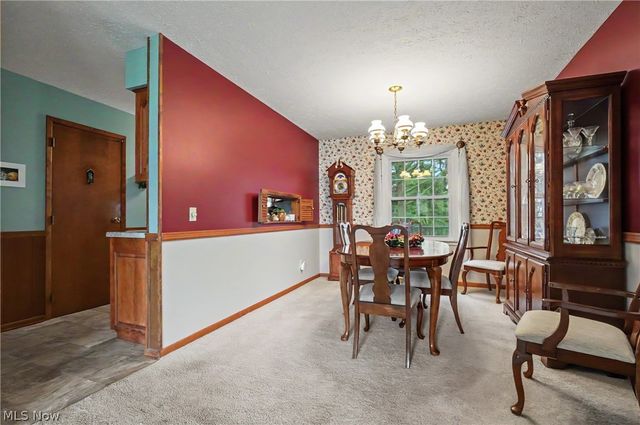 1210 Janet Avenue NW, North Canton, OH 44720