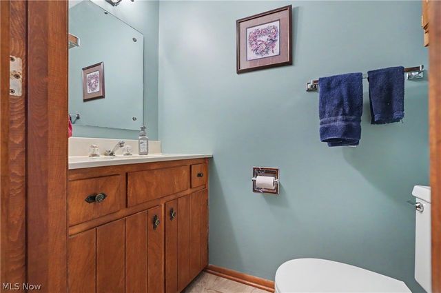 1210 Janet Avenue NW, North Canton, OH 44720