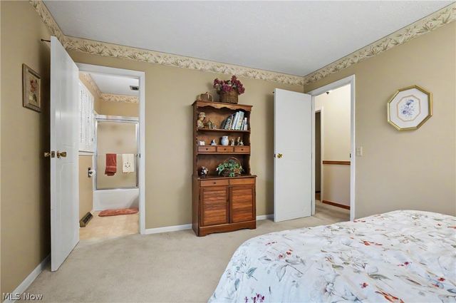 1210 Janet Avenue NW, North Canton, OH 44720
