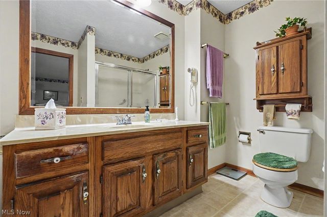 1210 Janet Avenue NW, North Canton, OH 44720