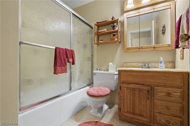 1210 Janet Avenue NW, North Canton, OH 44720