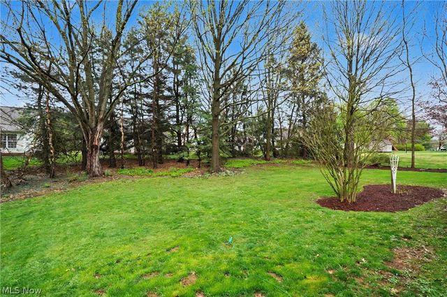 1210 Janet Avenue NW, North Canton, OH 44720