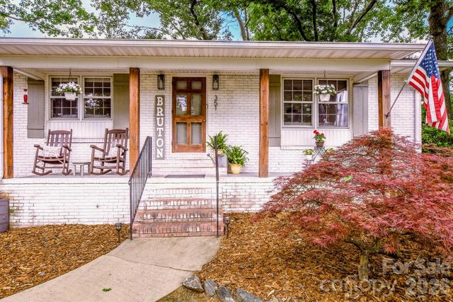 351 Eastwood Drive, Lincolnton, NC 28092