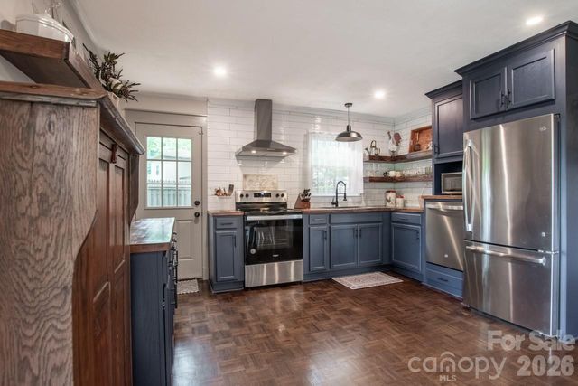351 Eastwood Drive, Lincolnton, NC 28092