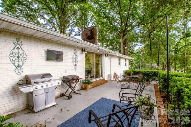 351 Eastwood Drive, Lincolnton, NC 28092