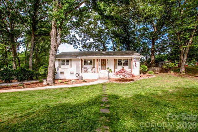 351 Eastwood Drive, Lincolnton, NC 28092