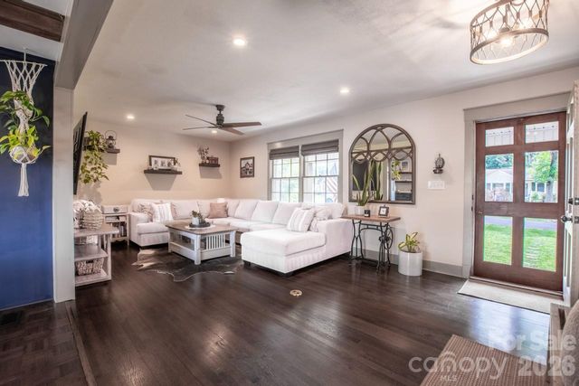 351 Eastwood Drive, Lincolnton, NC 28092