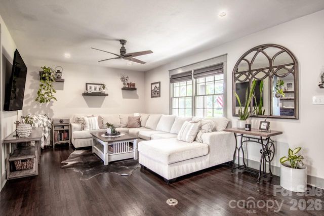 351 Eastwood Drive, Lincolnton, NC 28092