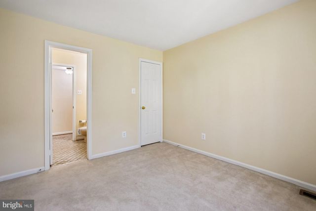 6604 TINA LN, Mclean, VA 22101