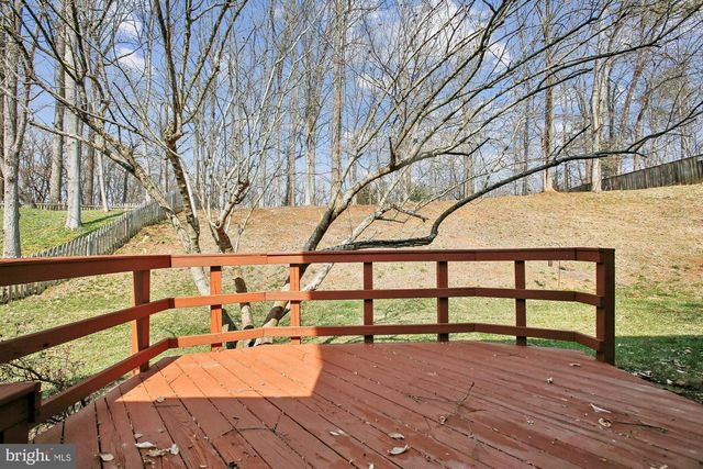 6604 TINA LN, Mclean, VA 22101