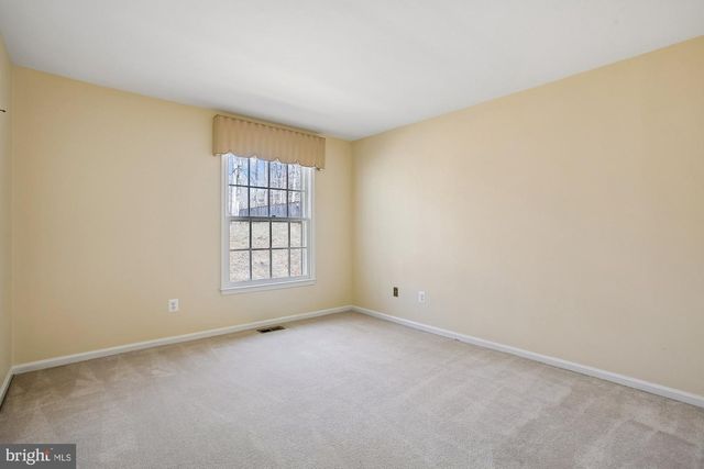 6604 TINA LN, Mclean, VA 22101