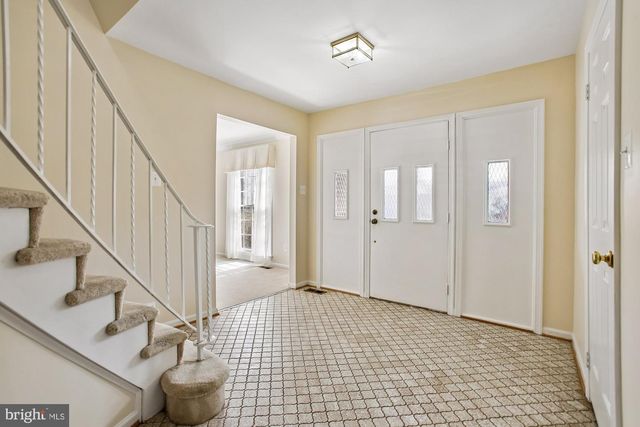 6604 TINA LN, Mclean, VA 22101