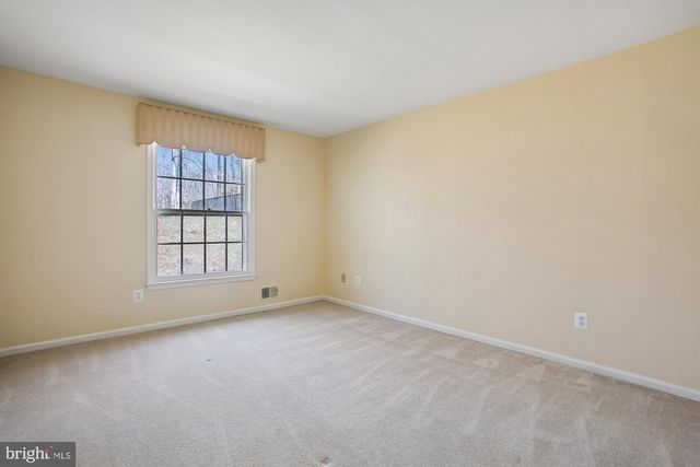 6604 TINA LN, Mclean, VA 22101