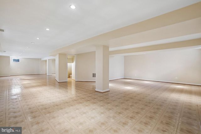 6604 TINA LN, Mclean, VA 22101