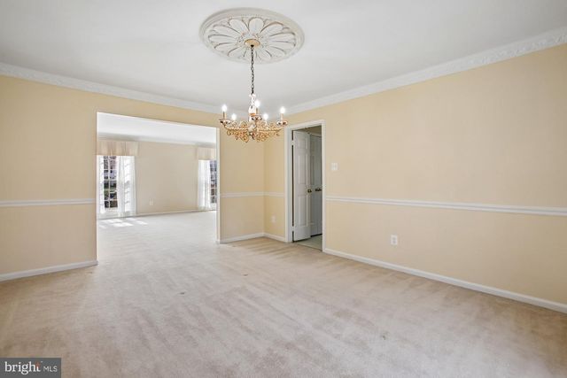 6604 TINA LN, Mclean, VA 22101