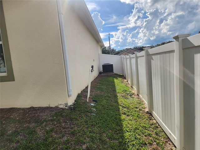 2210 ANOKA WAY, Leesburg, FL 34748