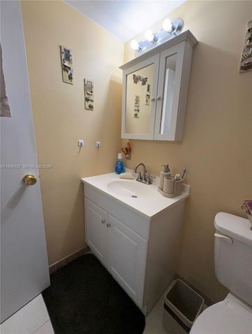 6190 W 19th Ave 205, Hialeah, FL 33012