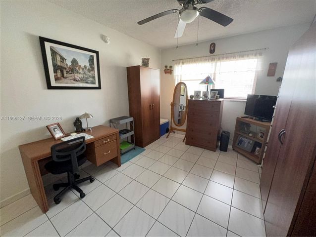 6190 W 19th Ave 205, Hialeah, FL 33012