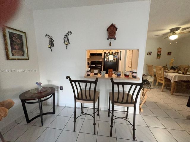 6190 W 19th Ave 205, Hialeah, FL 33012