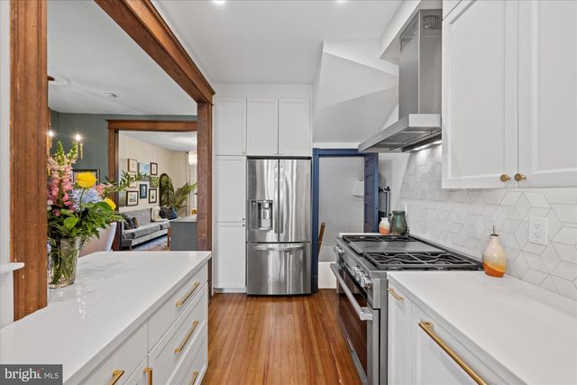 732 13TH ST SE, Washington, DC 20003