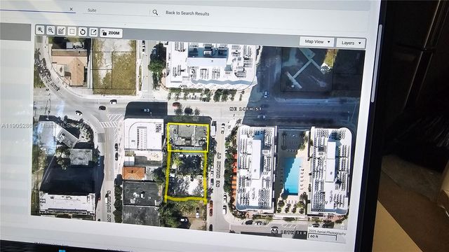 30 NE 14 St, Miami, FL 33132