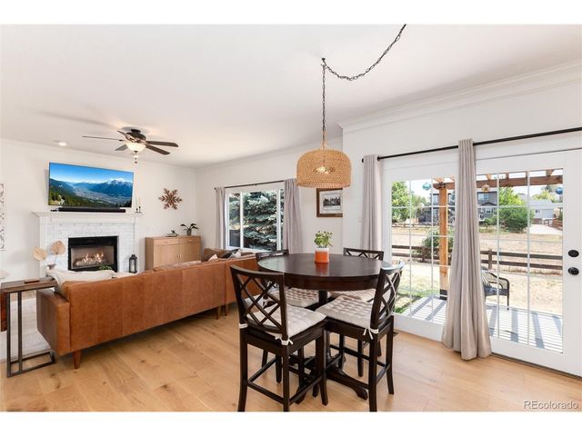 9672 Silverberry Cir, Littleton, CO 80129