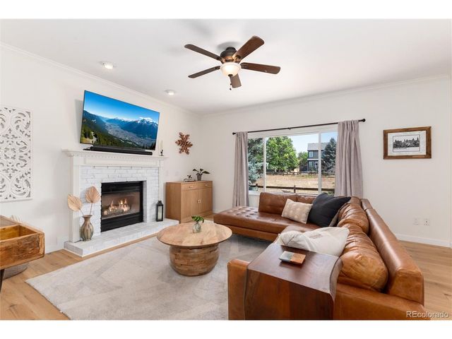 9672 Silverberry Cir, Littleton, CO 80129