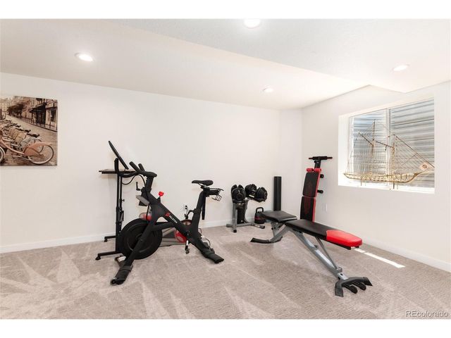 9672 Silverberry Cir, Littleton, CO 80129