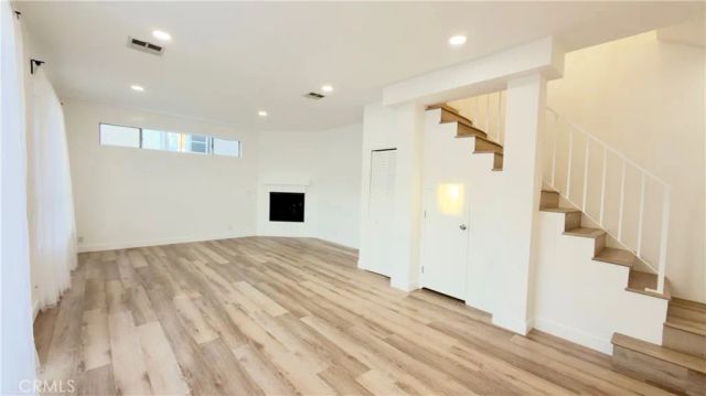1026 N Croft 101, Los Angeles, CA 90069