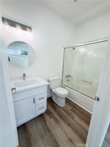 1026 N Croft 101, Los Angeles, CA 90069