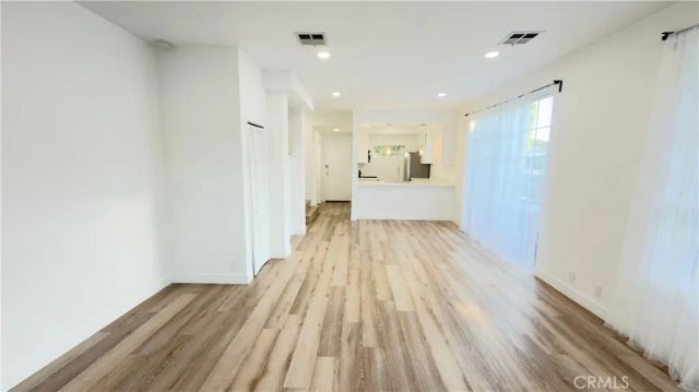 1026 N Croft 101, Los Angeles, CA 90069