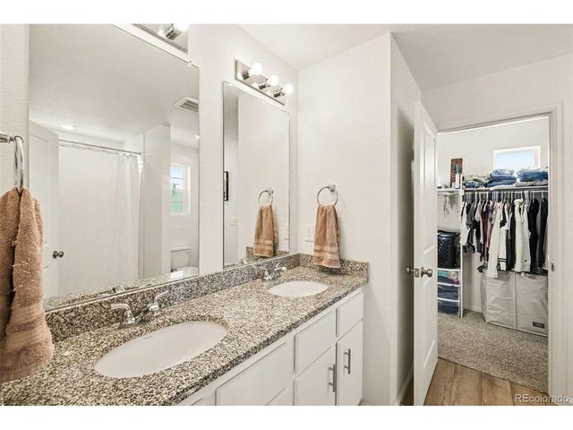 3512 Streamwood Dr, Johnstown, CO 80534