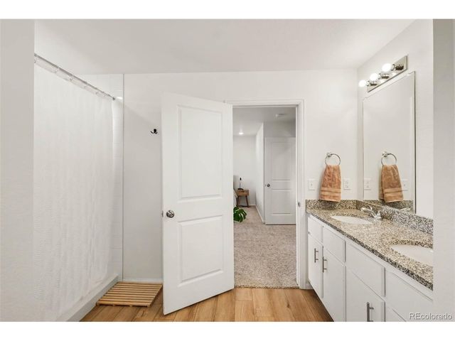 3512 Streamwood Dr, Johnstown, CO 80534