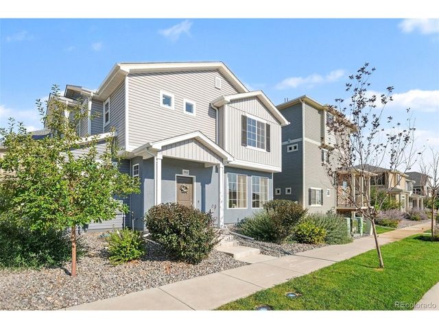 3512 Streamwood Dr, Johnstown, CO 80534